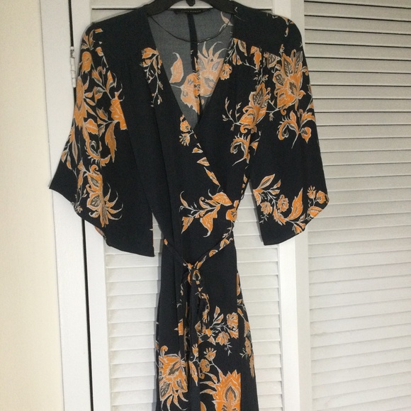 Zara Flutter Sleeve Wrap Dress - Picture 2 of 9